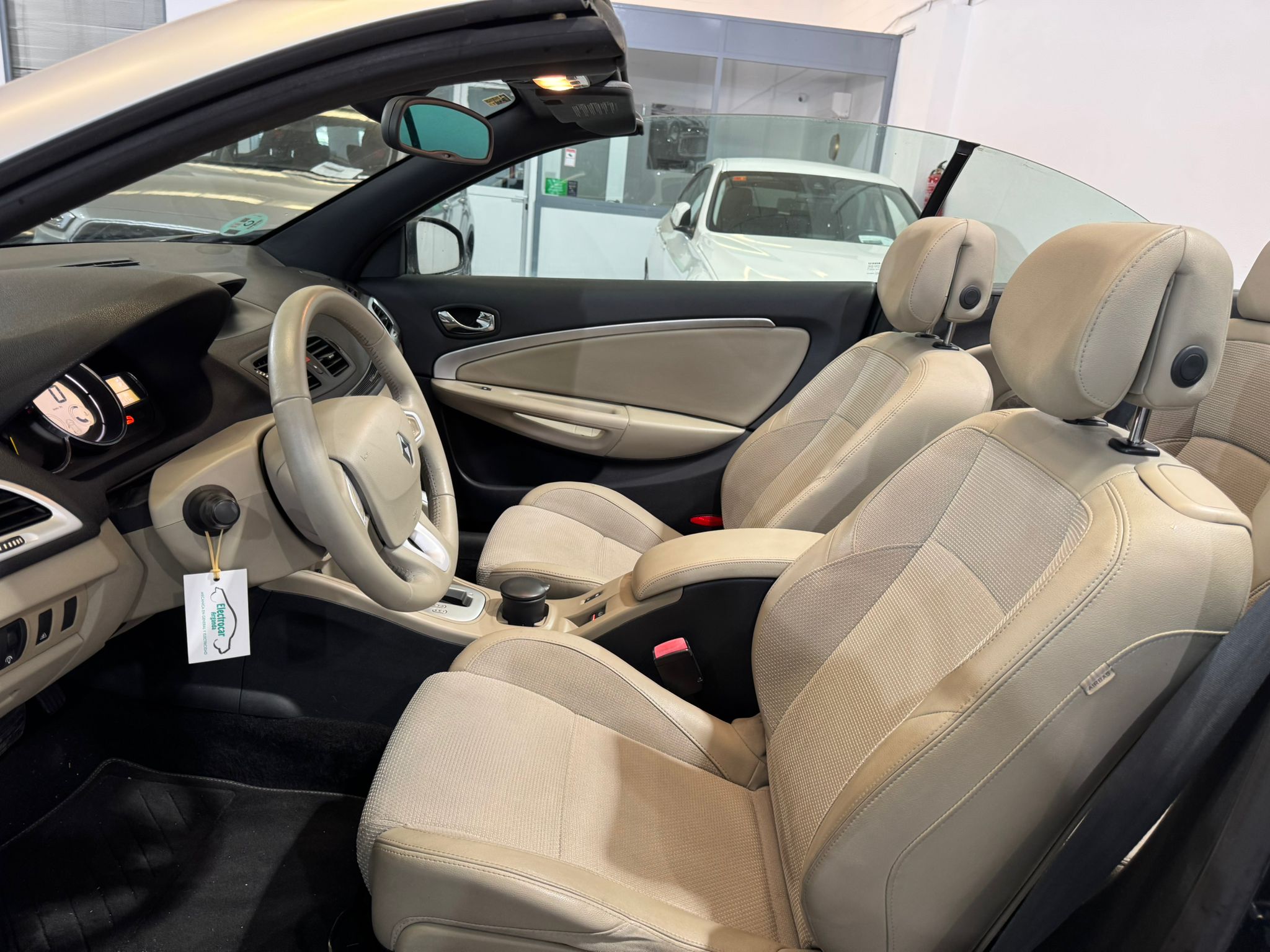 Renault MEGANE C.C. 2.0 PRIVILEGE CVT